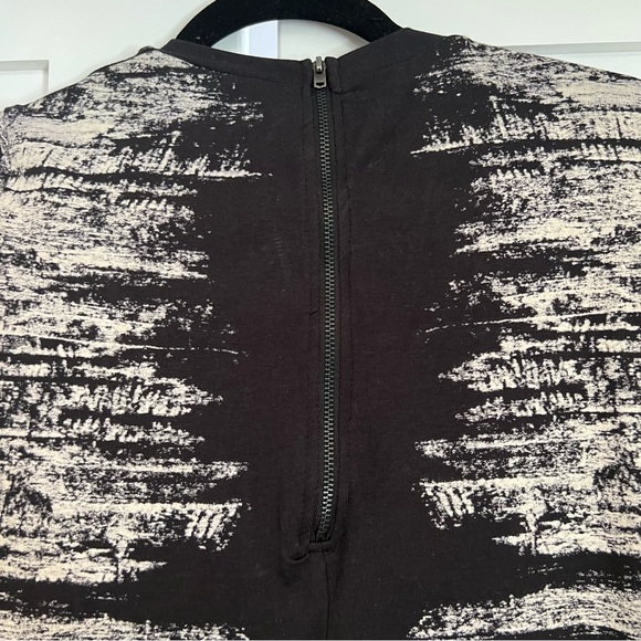 Black and white midi pencil long sleeve dress - Picture 8 of 10